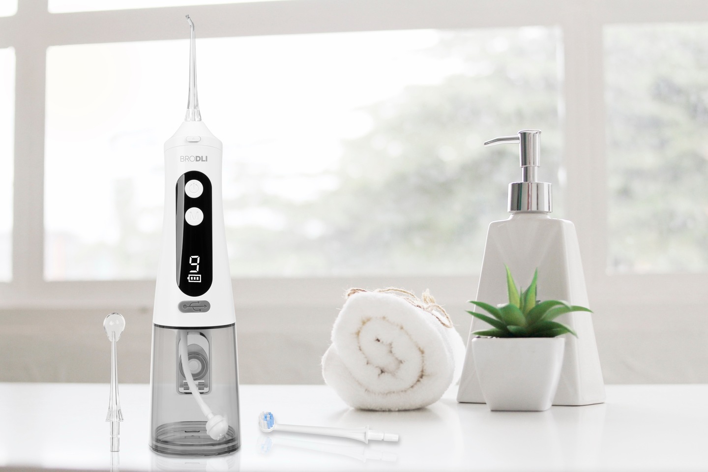 Irygator do zębów Brodli BWF2000 - obrazek 6